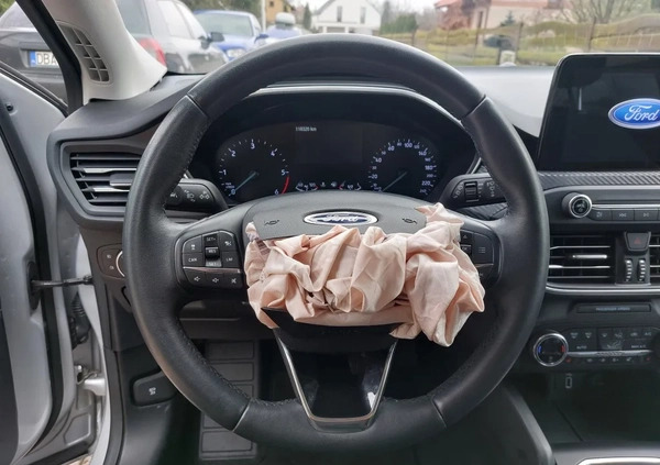 Ford Focus cena 32900 przebieg: 116000, rok produkcji 2019 z Wrocław małe 667